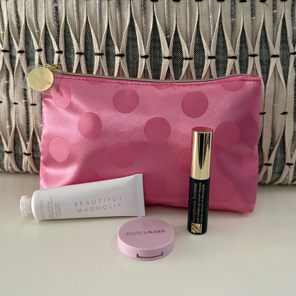 Estée Lauder Travel Size Essentials & Makeup Bag